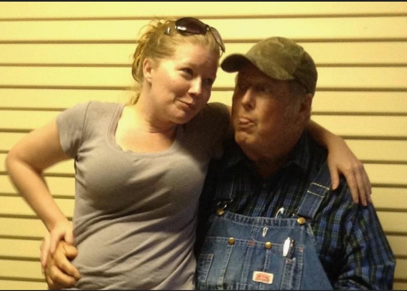 Charles Raymond Hensley - Photo 5