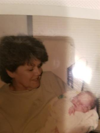 Shirley June Ewing - Photo 4