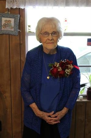 Lorayne June Telford - Photo 8