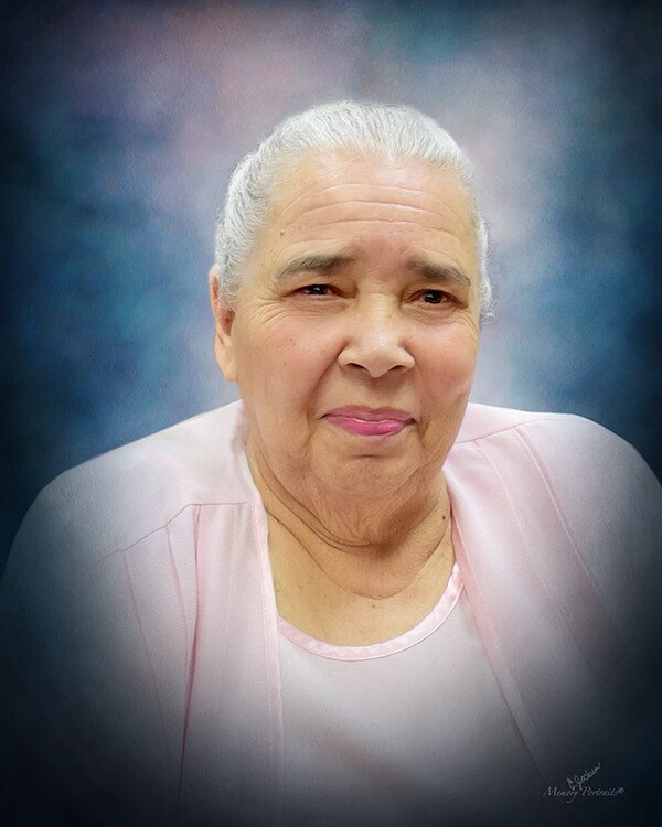 Lucile Marie Gradney - Photo 2