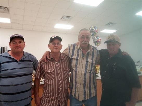 Dennis Wayne Hunt - Photo 8