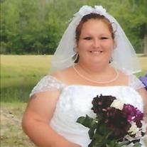 Crystal Mae Helms - Photo 2