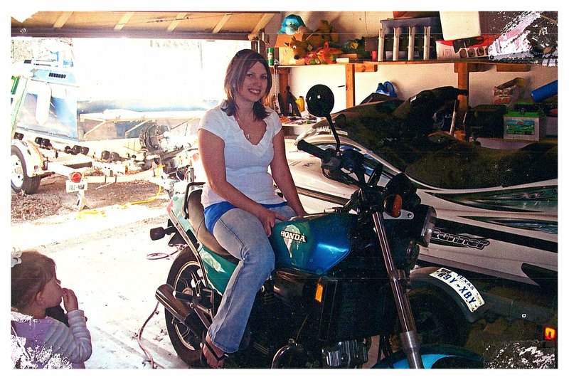 Lisa Michelle Gilliam - Photo 9