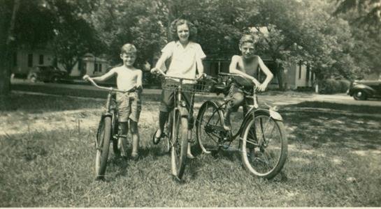 Ralph Louis Schubert - Photo 2