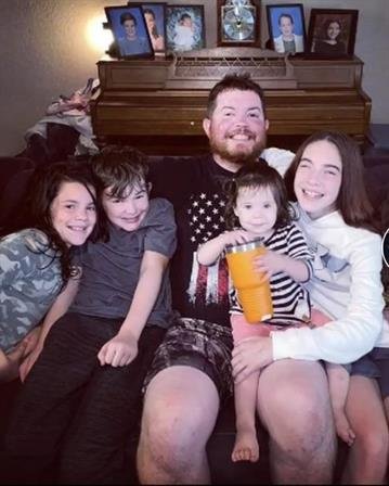 Casey James Irby - Photo 7