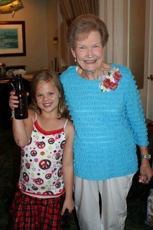 Helen Carouthers - Photo 4