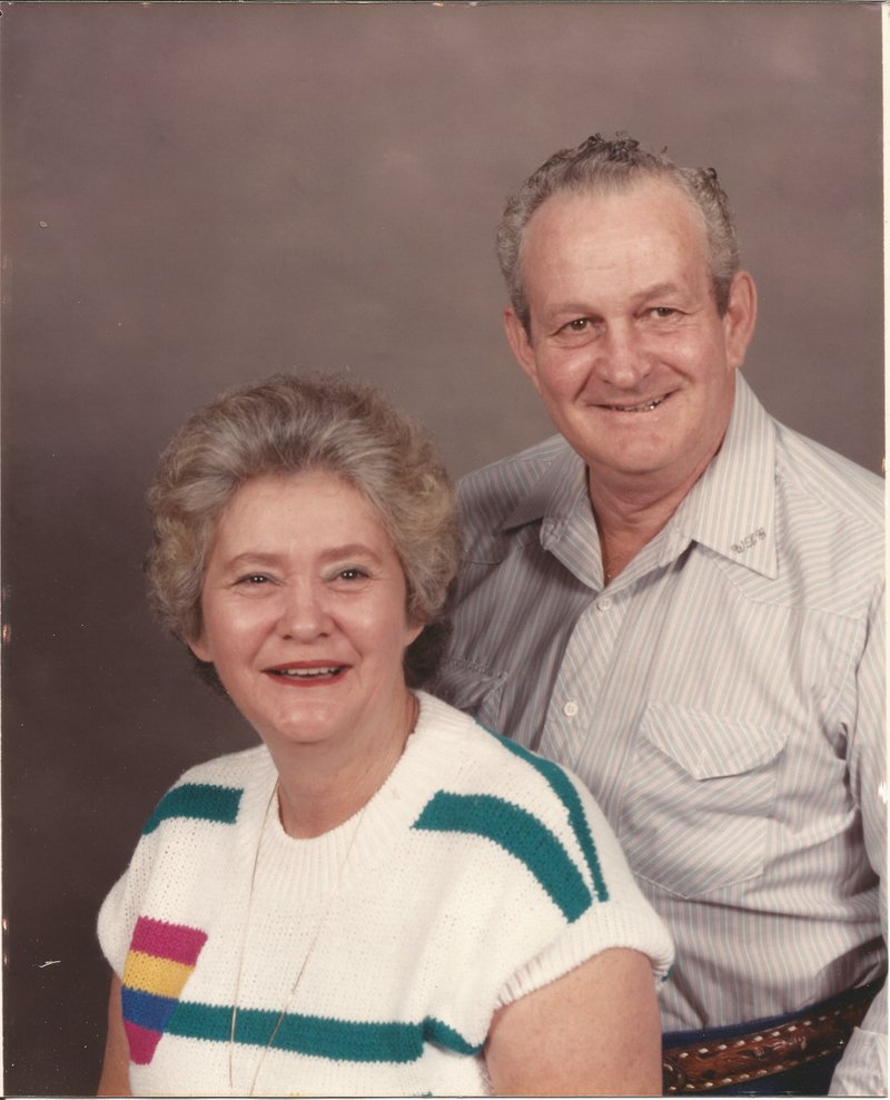 Mary Elizabeth Gray - Photo 2