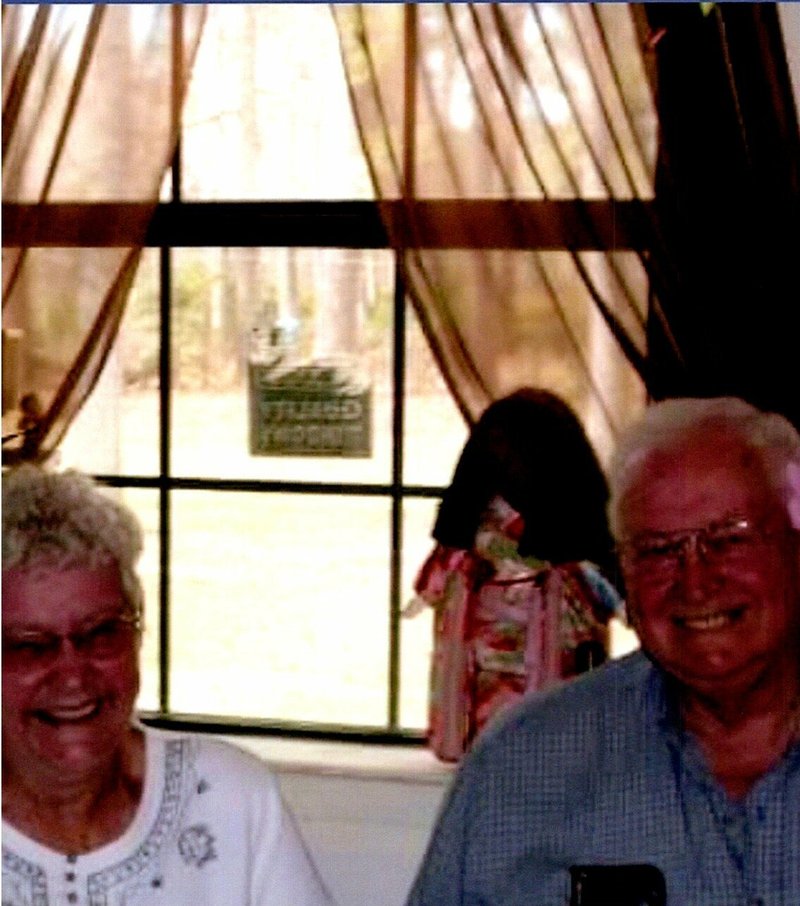 Mary Elizabeth Gray - Photo 11