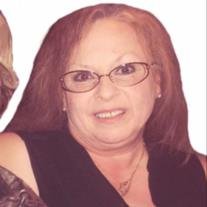 Connie Chesney - Photo 2