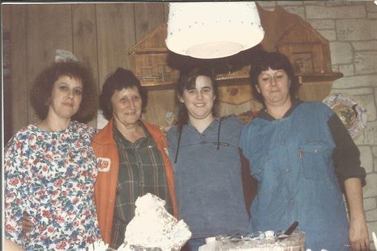 Lee Olyeon "Snookie" Roth Chessher - Photo 6