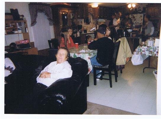 Edward Glen Chandler - Photo 2