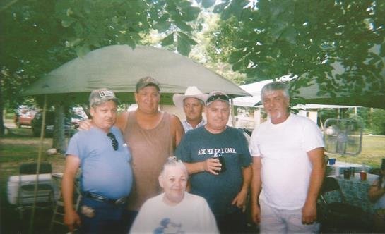 Quint Weldon Hendrix - Photo 4