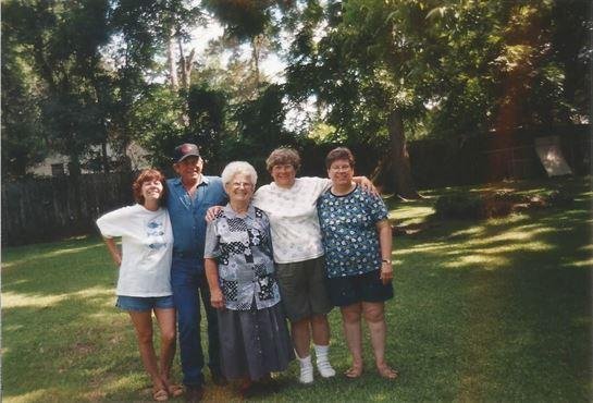 Joyce Faye Freeman - Photo 8