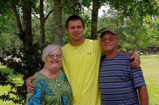 Earl Gene Zwahr - Photo 5