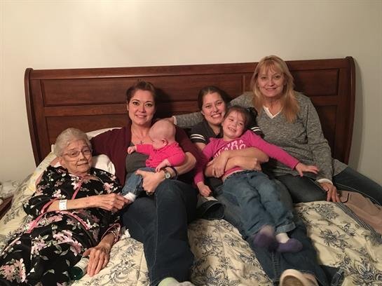 Sandra Lee Trent - Photo 2