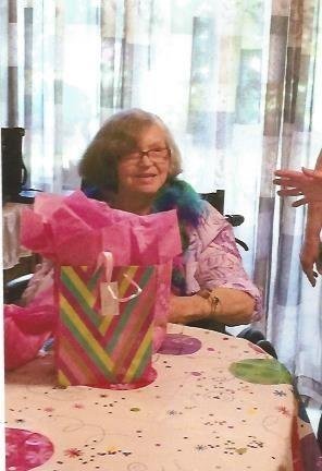 Iora Lou Guedry Dillon - Photo 4