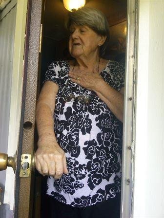 Chester Ray Ewing - Photo 4