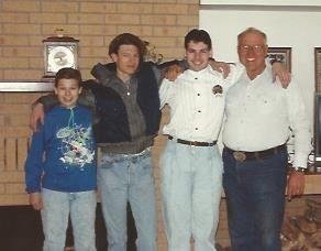 Gilbert Ray Hinze - Photo 7