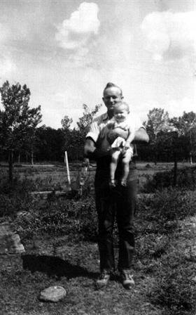 Max Edward Kliem, Jr. - Photo 2