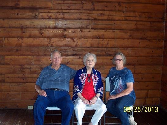 Max Edward Kliem, Jr. - Photo 11