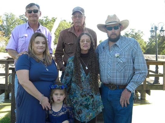 Robert "Bobby" Ray Teschendorf - Photo 4