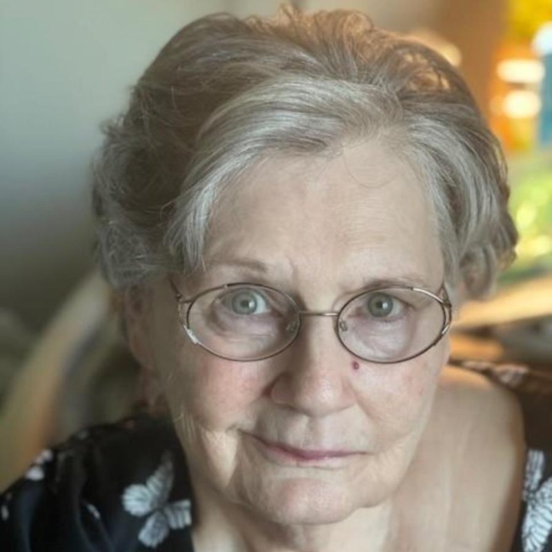 Phyllis Ann Neely - Photo 2