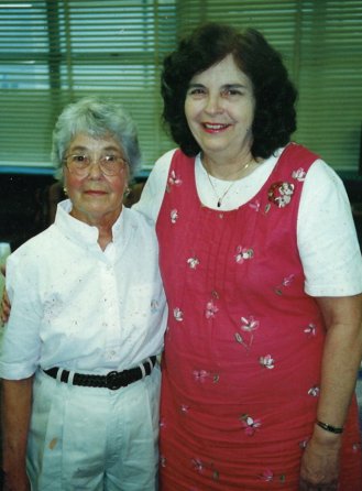 Ruth Tomlinson - Photo 3