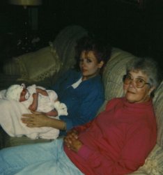 Ruth Tomlinson - Photo 6