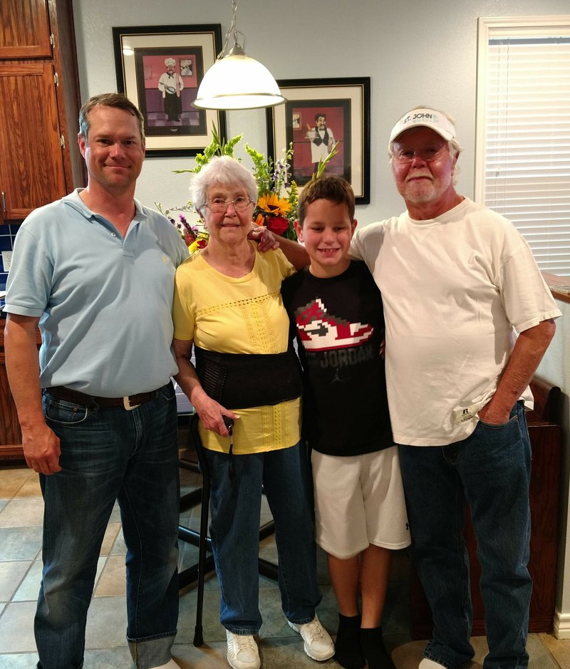 Ruth Tomlinson - Photo 7