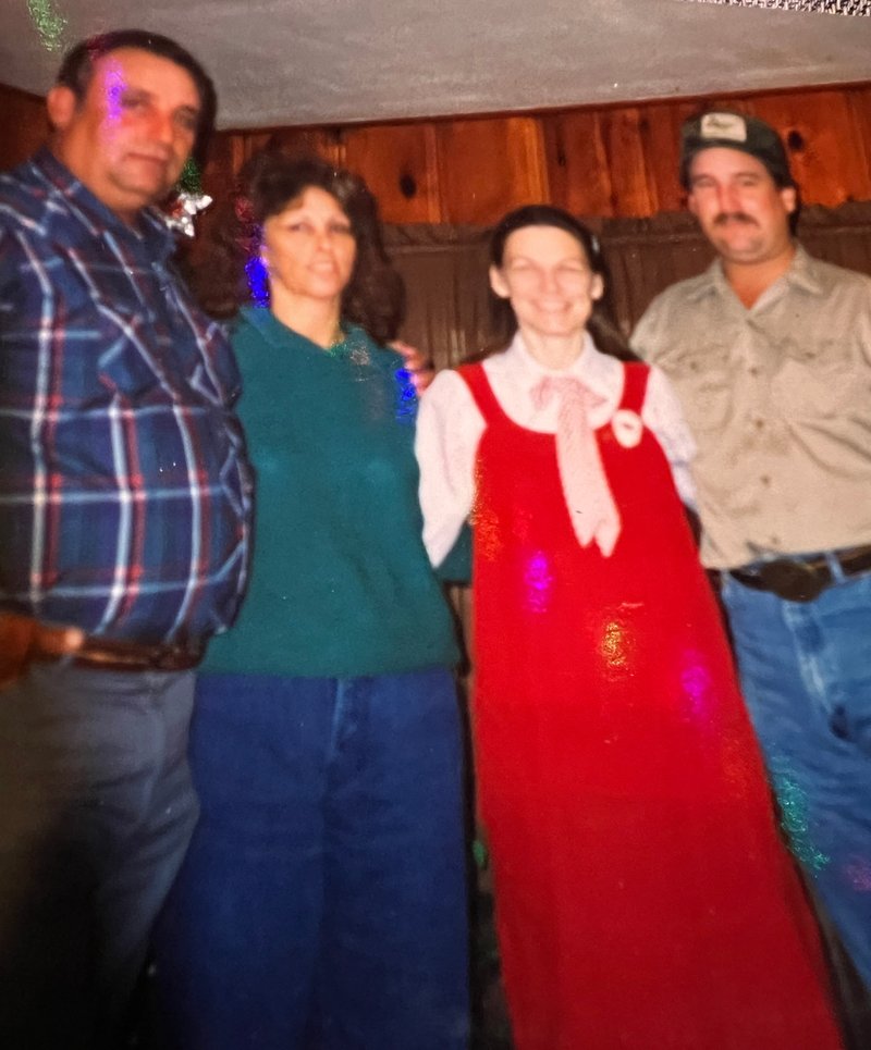 Timmy Ikey King - Photo 7