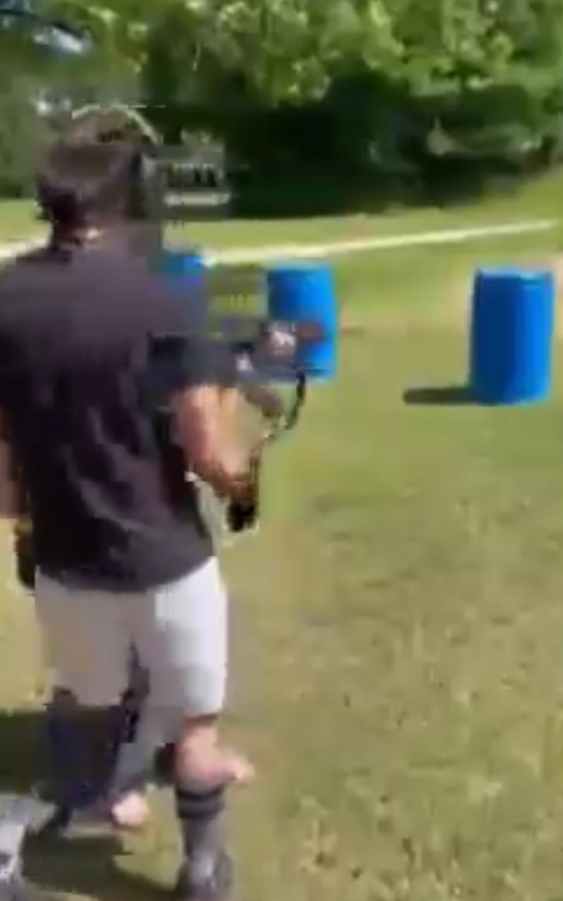 Sebastian Kane Bott - Photo 11