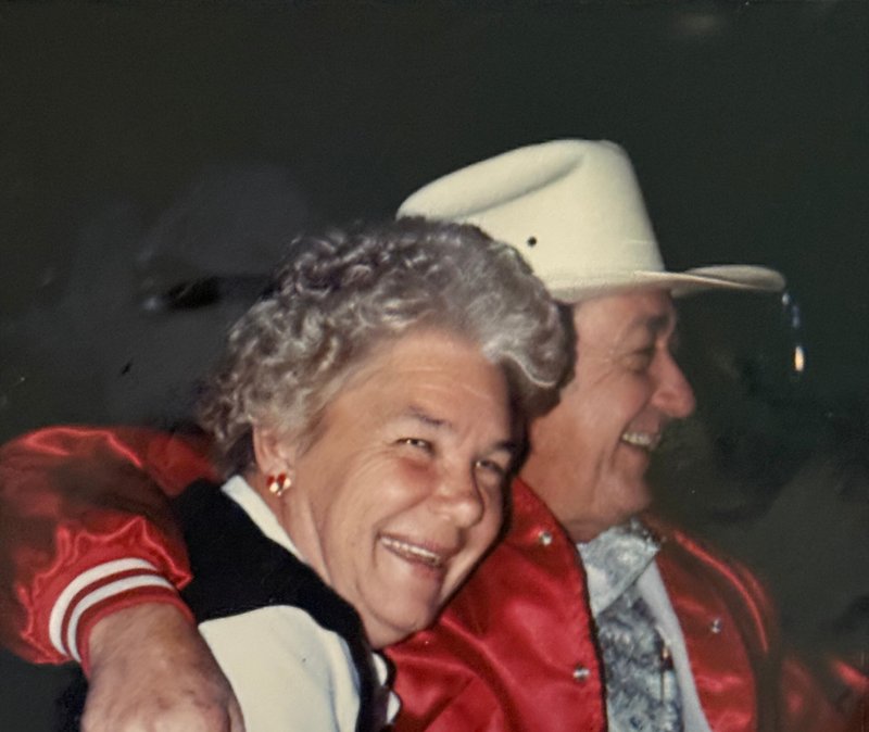 Nelda Rae Roth - Photo 4