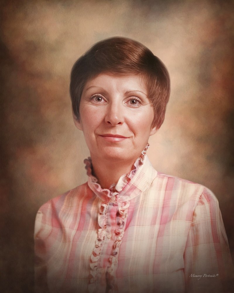 Claudia Mae Arnold - Photo 2