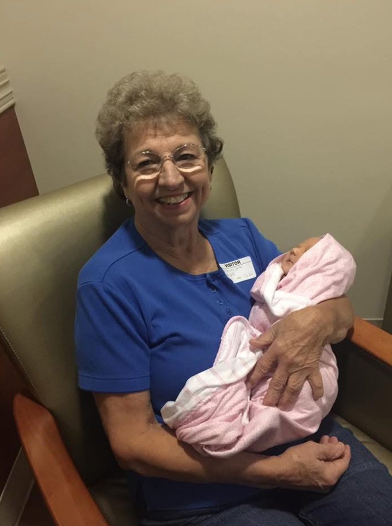 Shirley Ann Davis - Photo 6