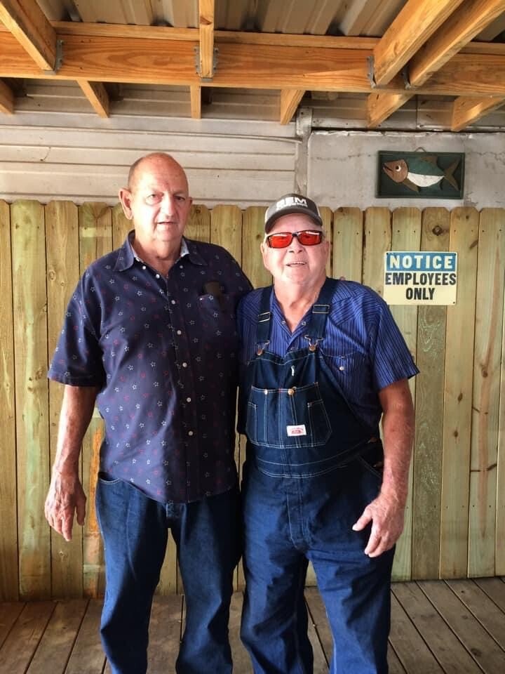 Robert Earl West - Photo 8